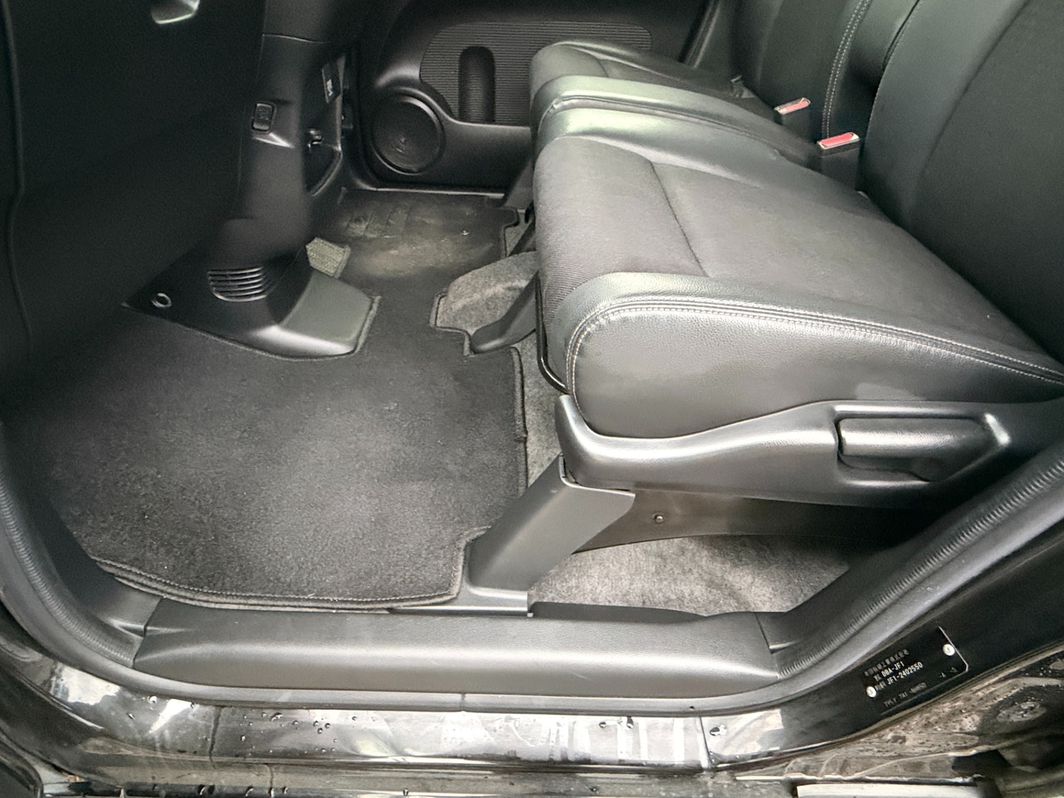 Used Honda N-Box 2015 for sale - 77034699: Photo 40