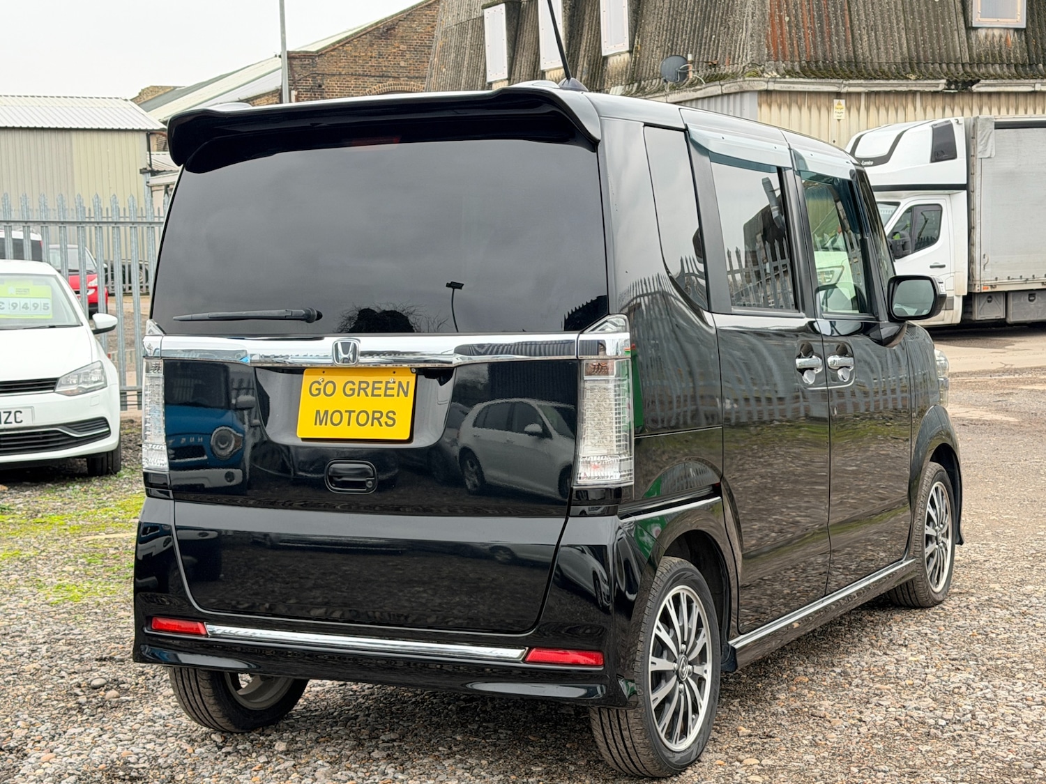 Used Honda N-Box 2015 for sale - 77034699: Photo 8