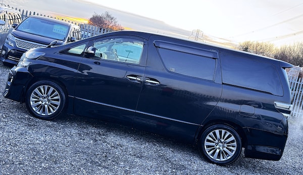 Used Toyota Vellfire 2025 for sale - 73746829: Photo 4
