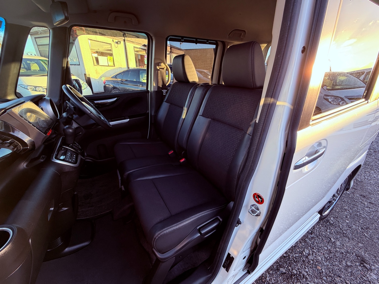 Used Honda N-Box 2015 for sale - 76906407: Photo 17