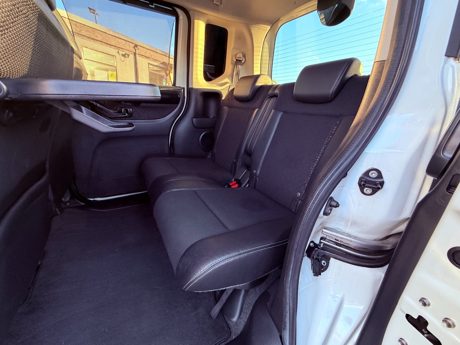 Used Honda N-Box 2015 for sale - 76906407: Photo 19