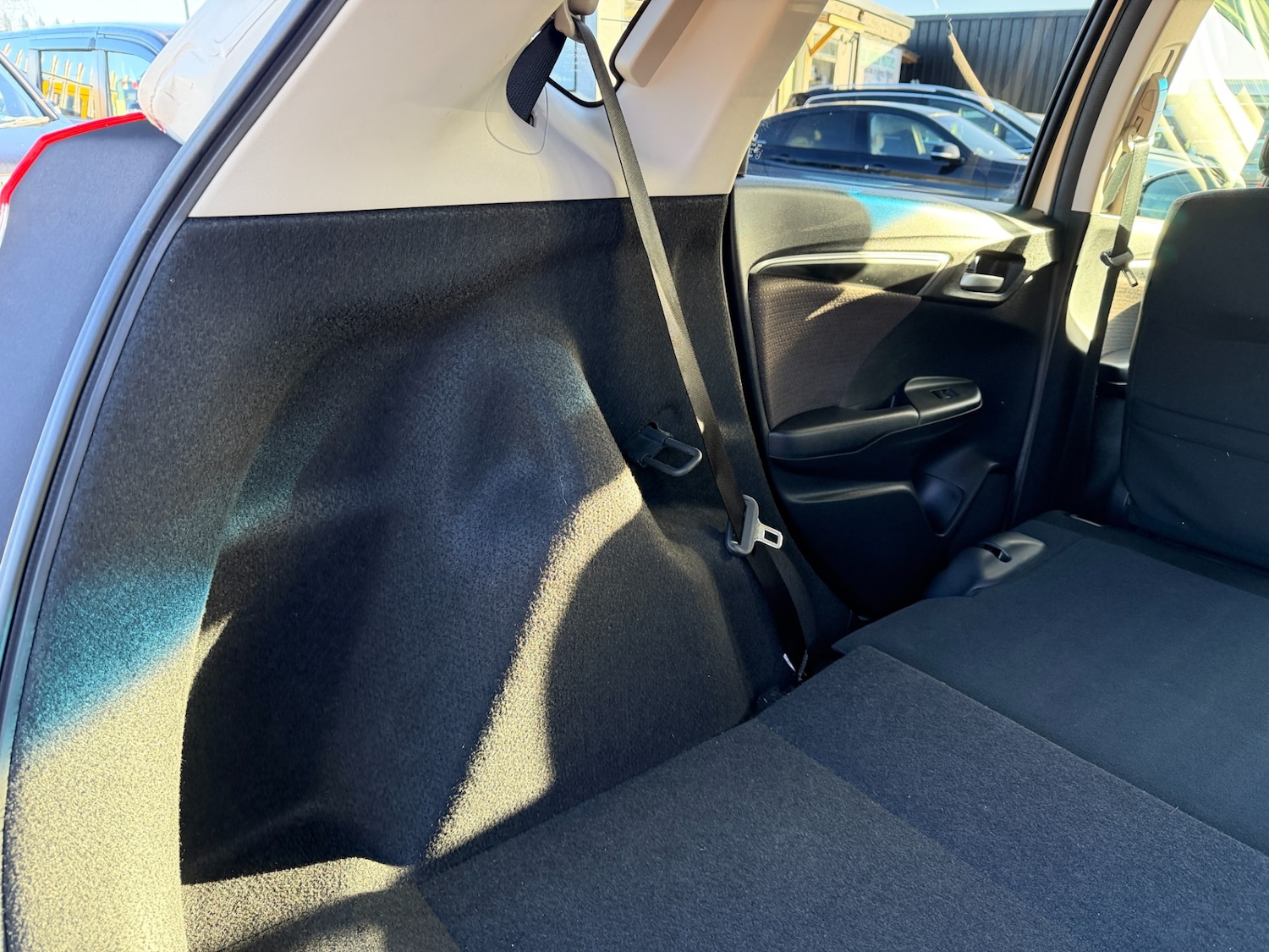 Used Honda Jazz 2014 for sale - 77070848: Photo 40