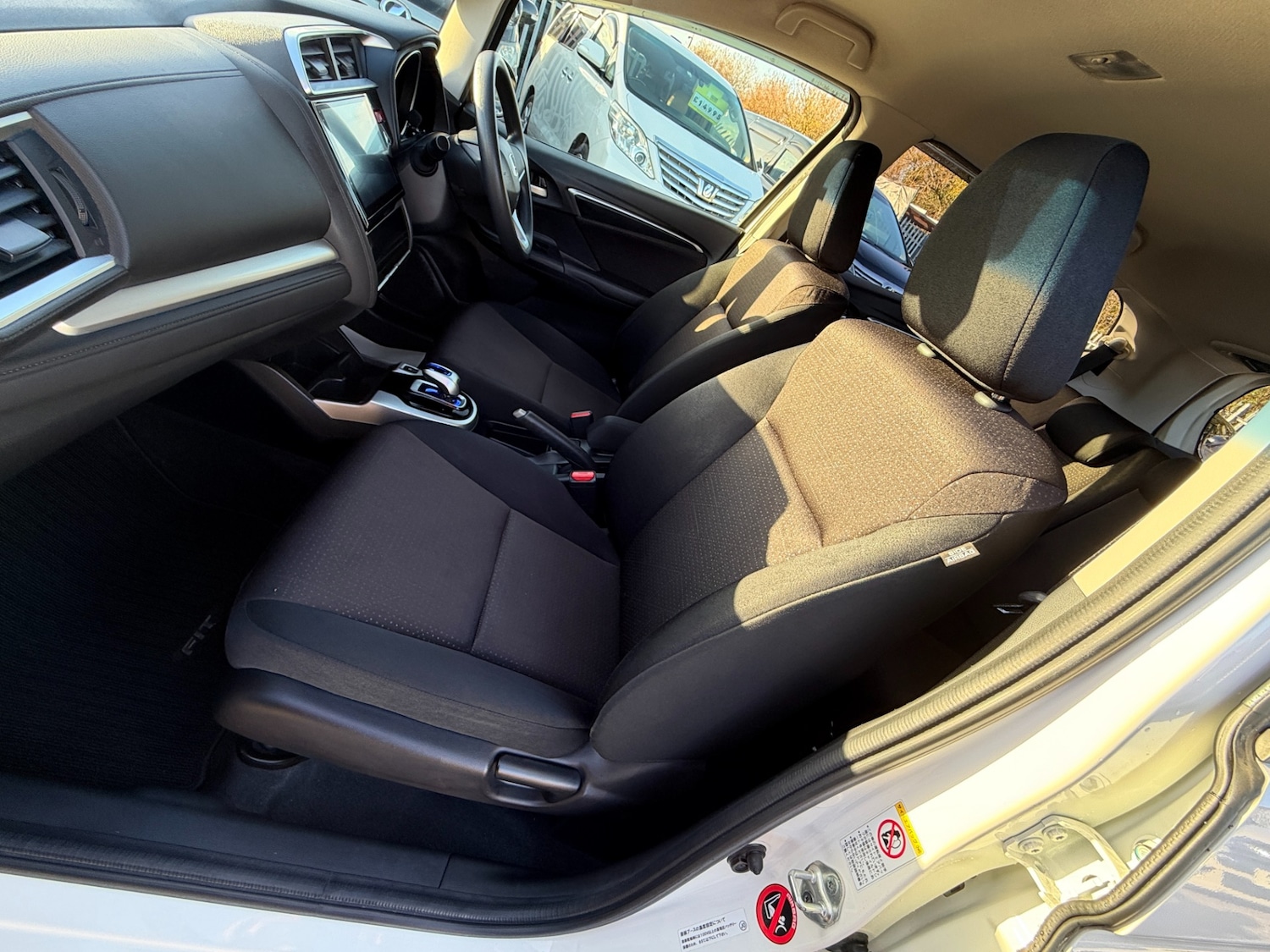 Used Honda Jazz 2014 for sale - 77070848: Photo 47