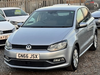 Used Volkswagen Polo 2016 for sale - 76157110: Photo 2