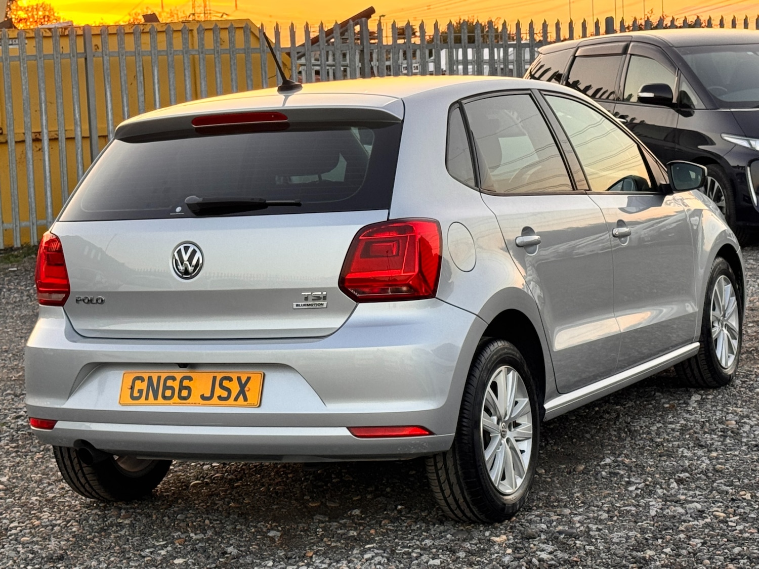 Used Volkswagen Polo 2016 for sale - 76157110: Photo 5