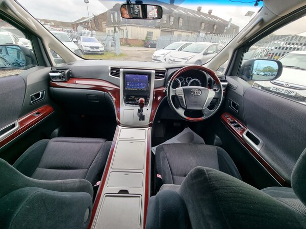 Used Toyota Vellfire 2010 for sale - 70550849: Photo 11