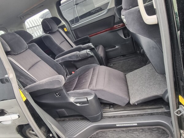 Used Toyota Vellfire 2010 for sale - 70550849: Photo 19