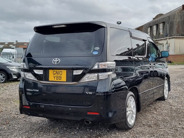 Used Toyota Vellfire 2010 for sale - 70550849: Photo 4