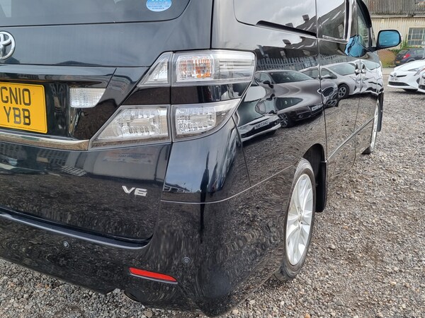 Used Toyota Vellfire 2010 for sale - 70550849: Photo 8