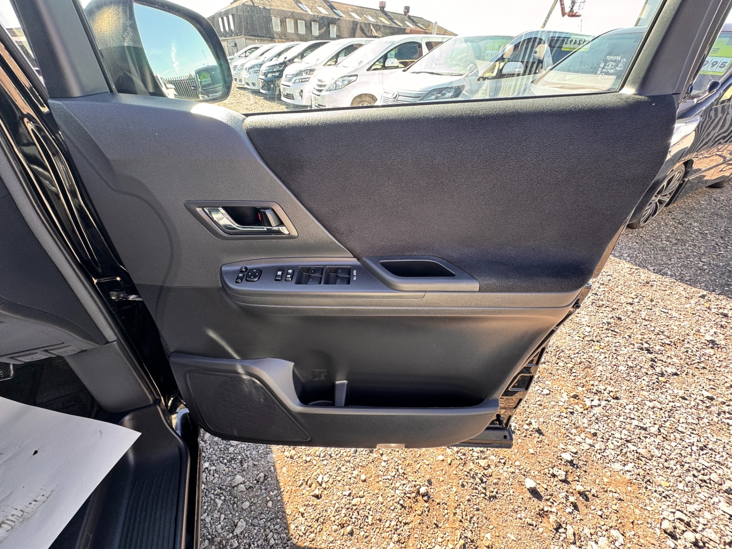 Used Toyota Alphard 2013 for sale - 76114676: Photo 24