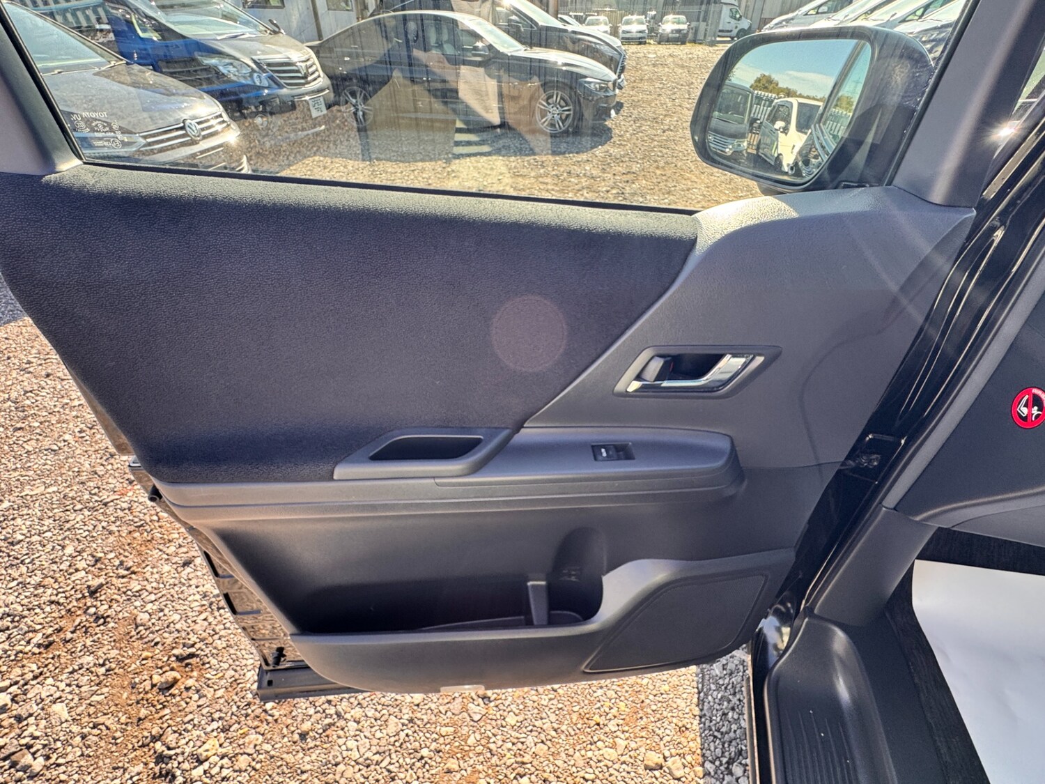 Used Toyota Alphard 2013 for sale - 76114676: Photo 53