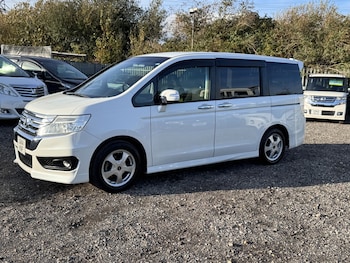 Used Honda Stepwagon 2014 for sale - 76556710: Photo