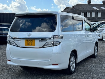 Used Toyota Vellfire 2013 for sale - 75891059: Photo