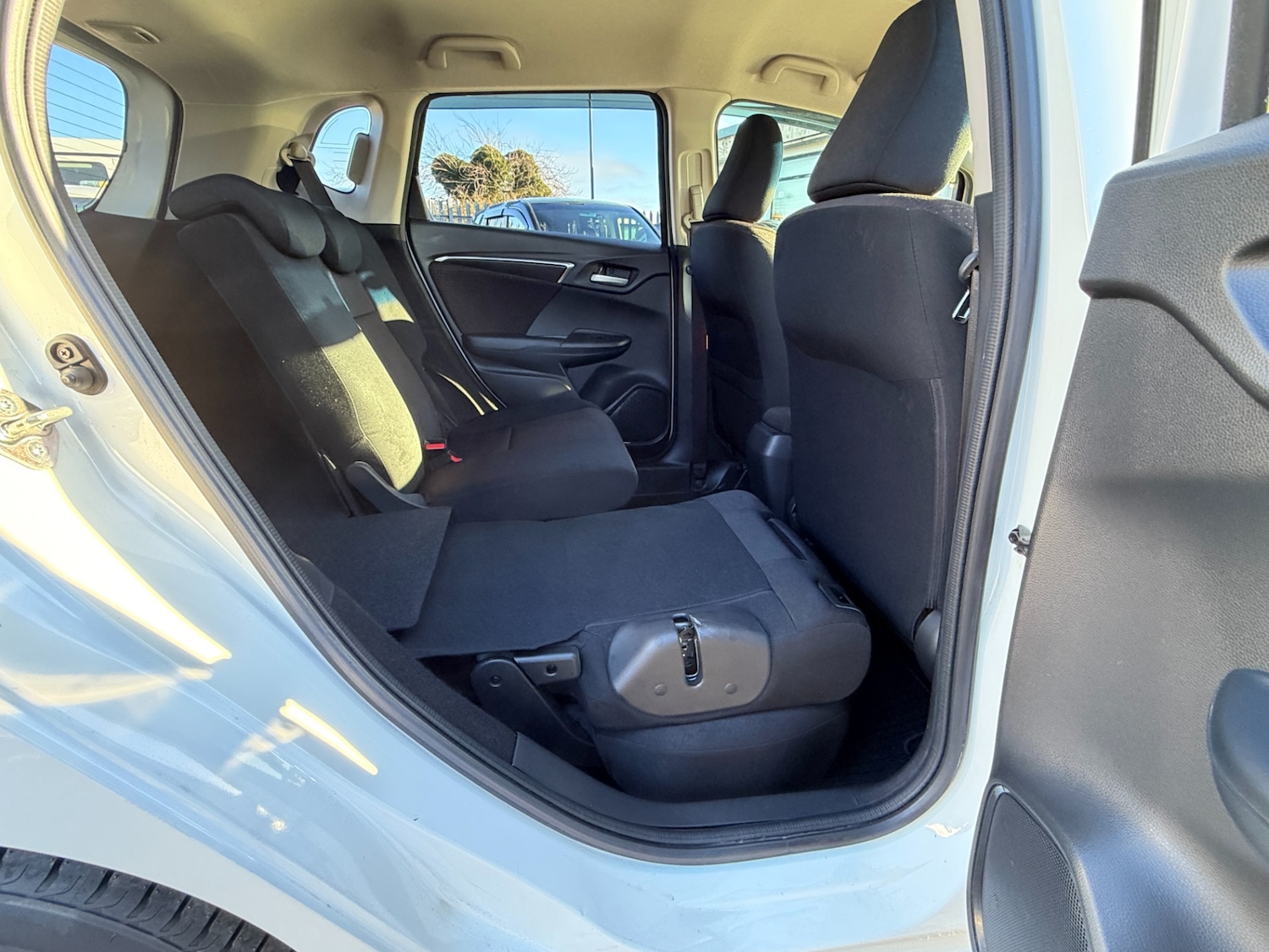 Used Honda Jazz 2015 for sale - 77094329: Photo 51