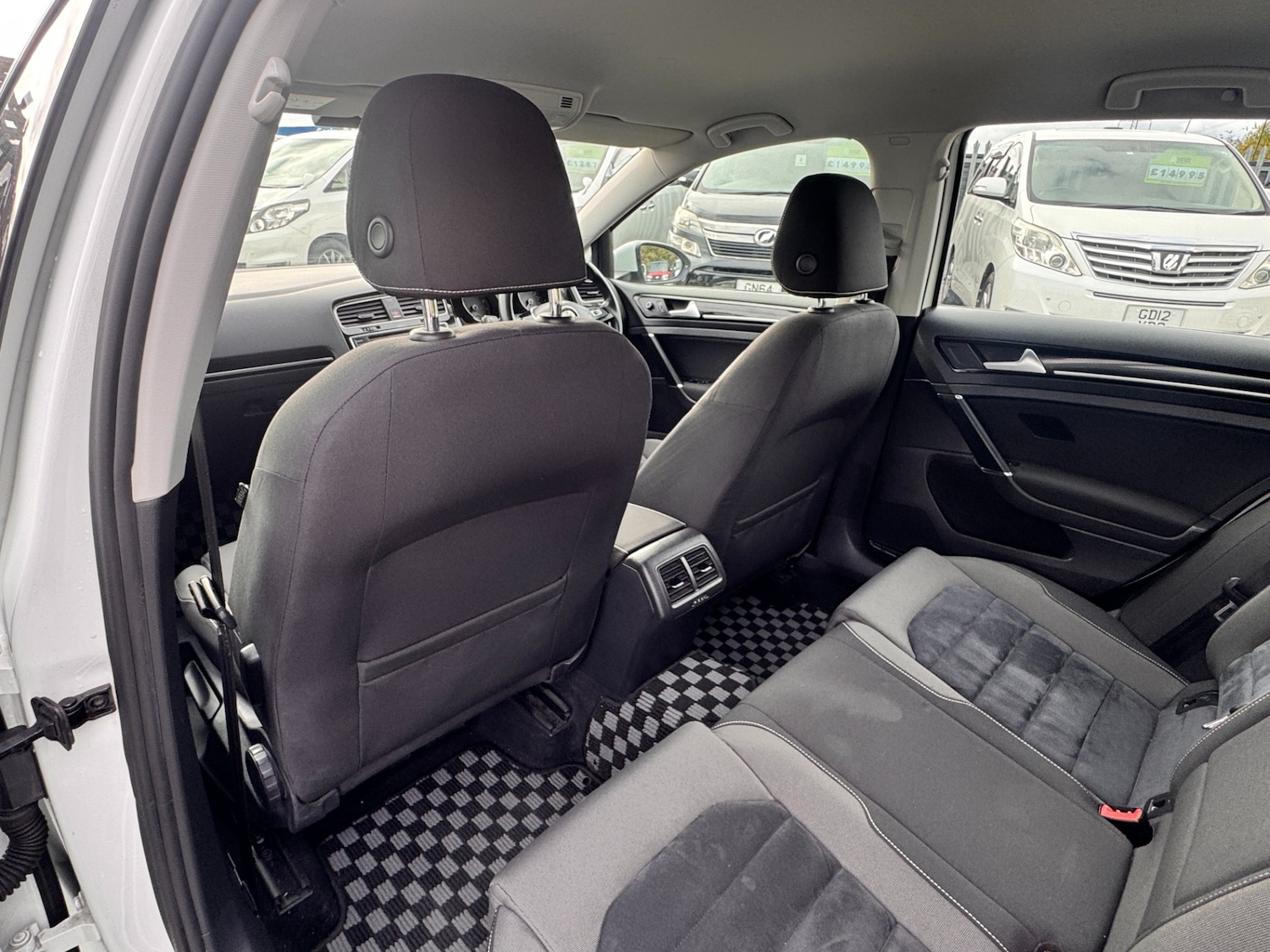 Used Volkswagen Golf 2014 for sale - 76332319: Photo 35