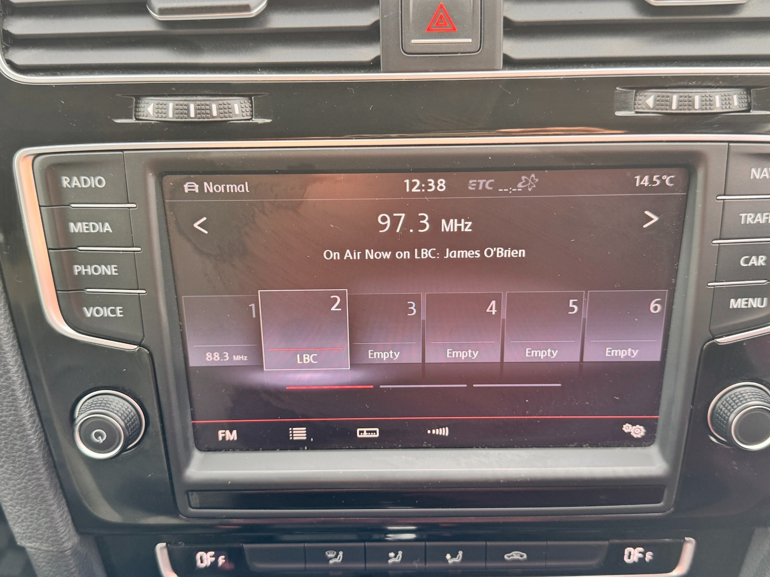 Used Volkswagen Golf 2014 for sale - 76332319: Photo 43