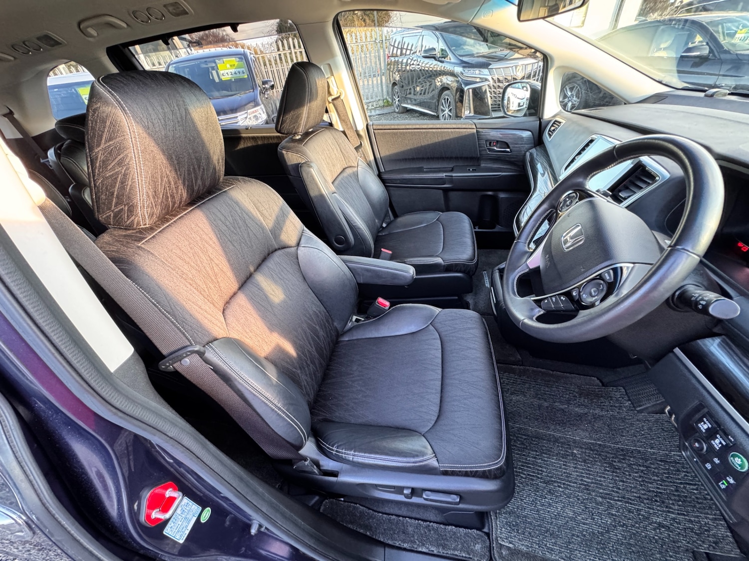 Used Honda Odyssey 2015 for sale - 76906125: Photo 12