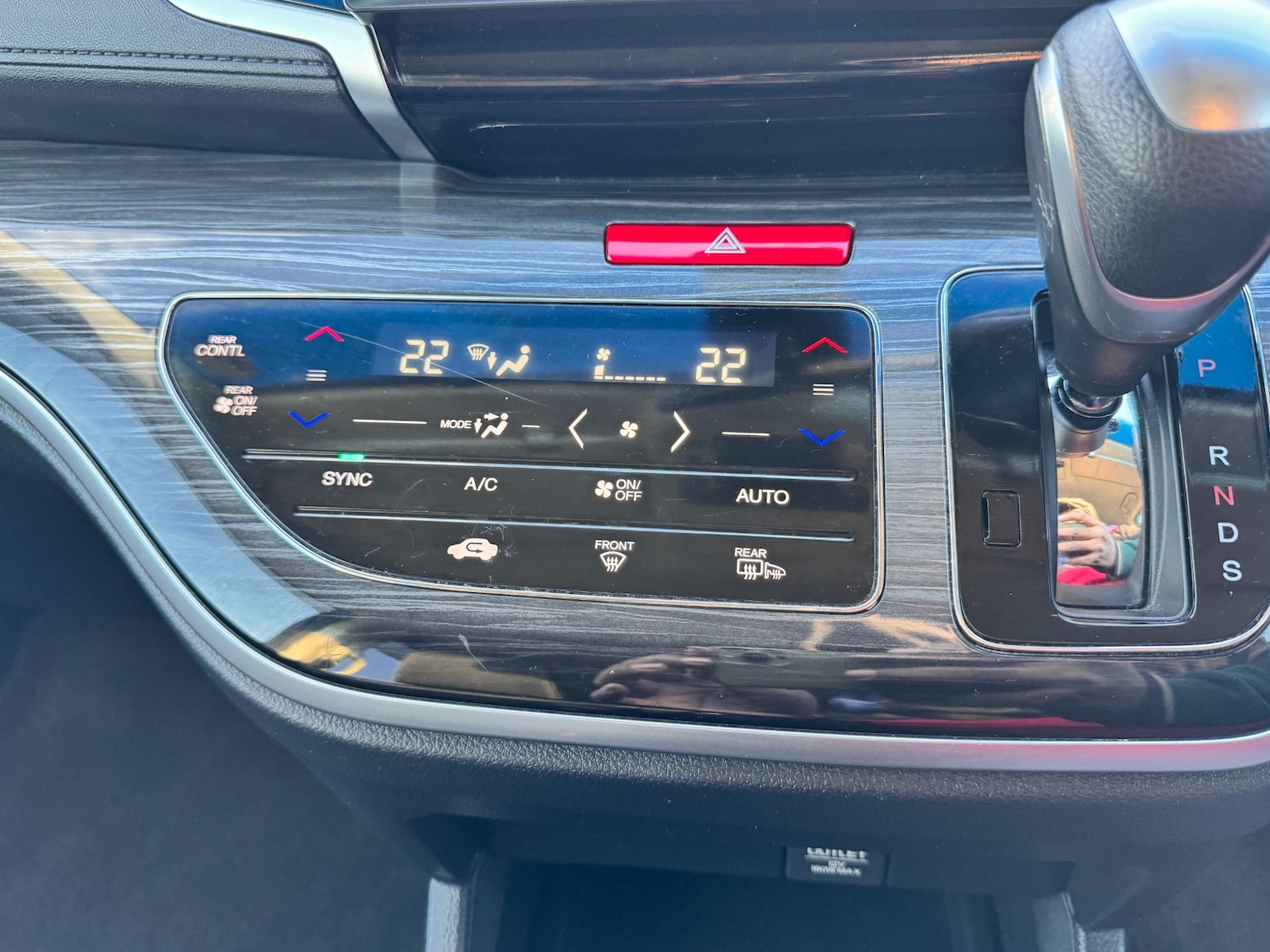 Used Honda Odyssey 2015 for sale - 76906125: Photo 14