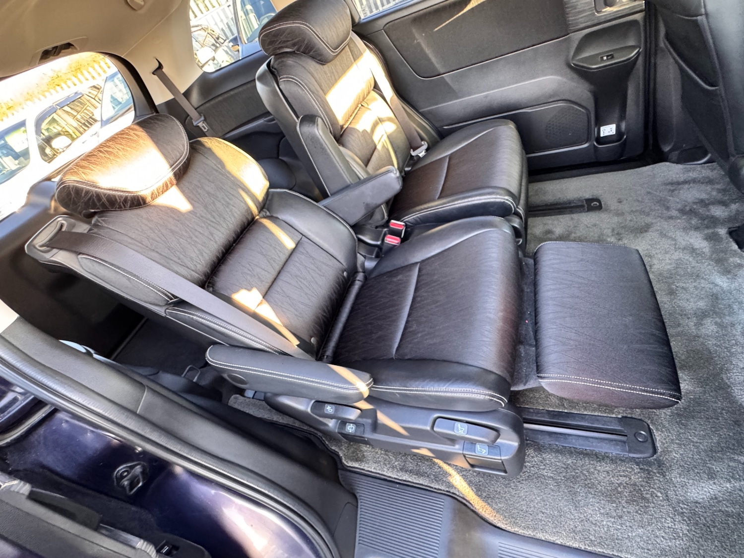 Used Honda Odyssey 2015 for sale - 76906125: Photo 16