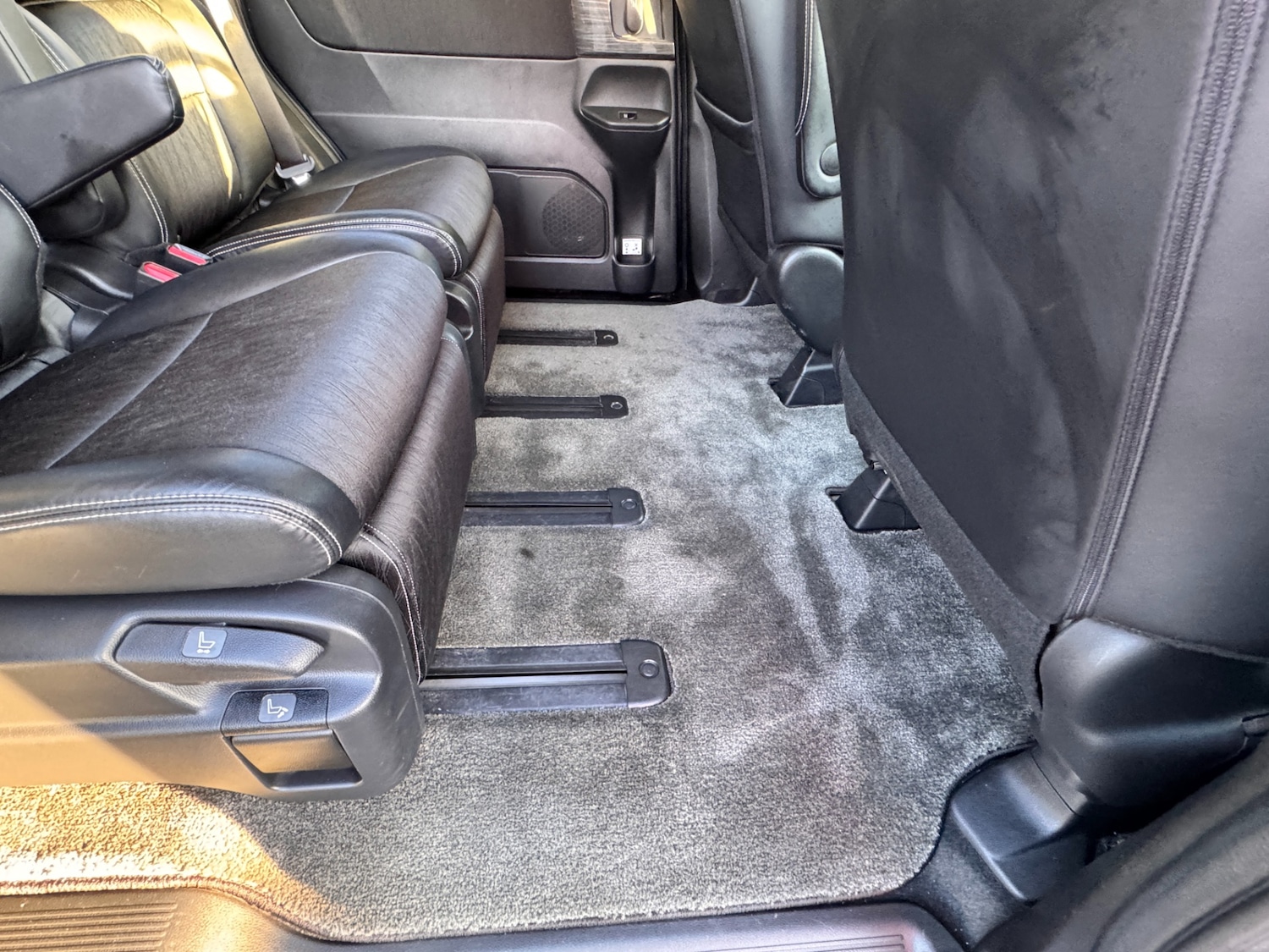 Used Honda Odyssey 2015 for sale - 76906125: Photo 17