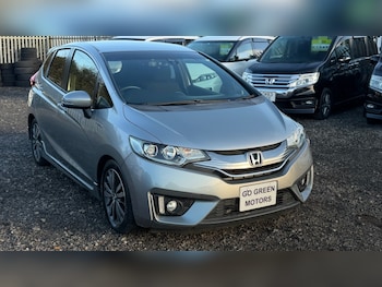 2015 - Fit Hybrid Navi 5dr Automatic 28000 miles, CarPlay Alloys Xenon/LED lights
