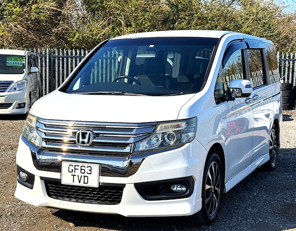 Used Honda Stepwagon 2014 for sale - 74264022: Photo 3