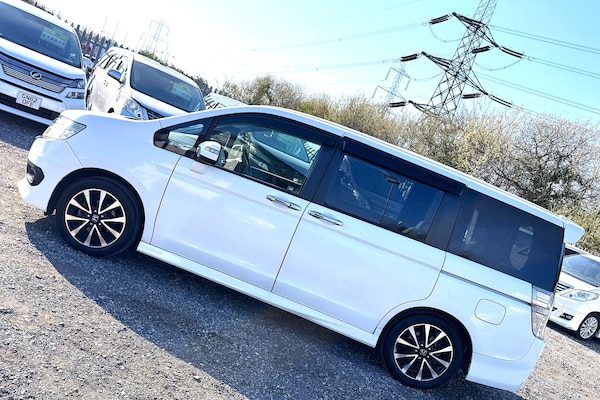 Used Honda Stepwagon 2014 for sale - 74264022: Photo 4