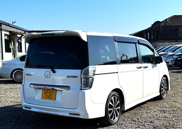 Used Honda Stepwagon 2014 for sale - 74264022: Photo 7