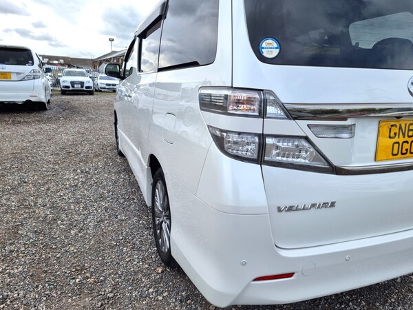 Used Toyota Vellfire 2013 for sale - 70609350: Photo 10