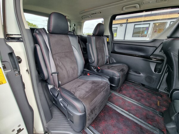Used Toyota Vellfire 2013 for sale - 70609350: Photo 16