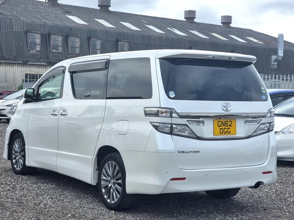 Used Toyota Vellfire 2013 for sale - 70609350: Photo 5
