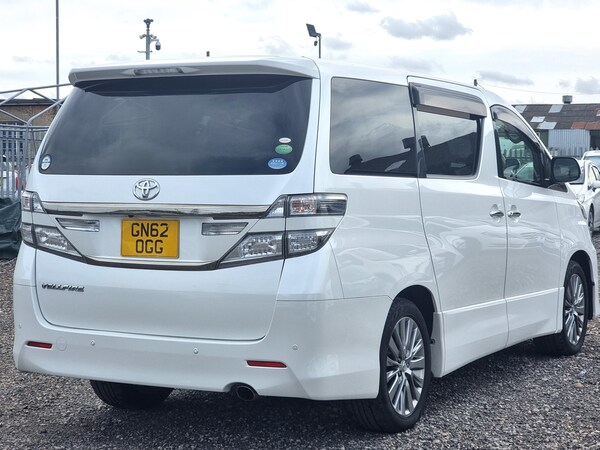 Used Toyota Vellfire 2013 for sale - 70609350: Photo 6