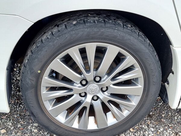 Used Toyota Vellfire 2013 for sale - 70609350: Photo 8