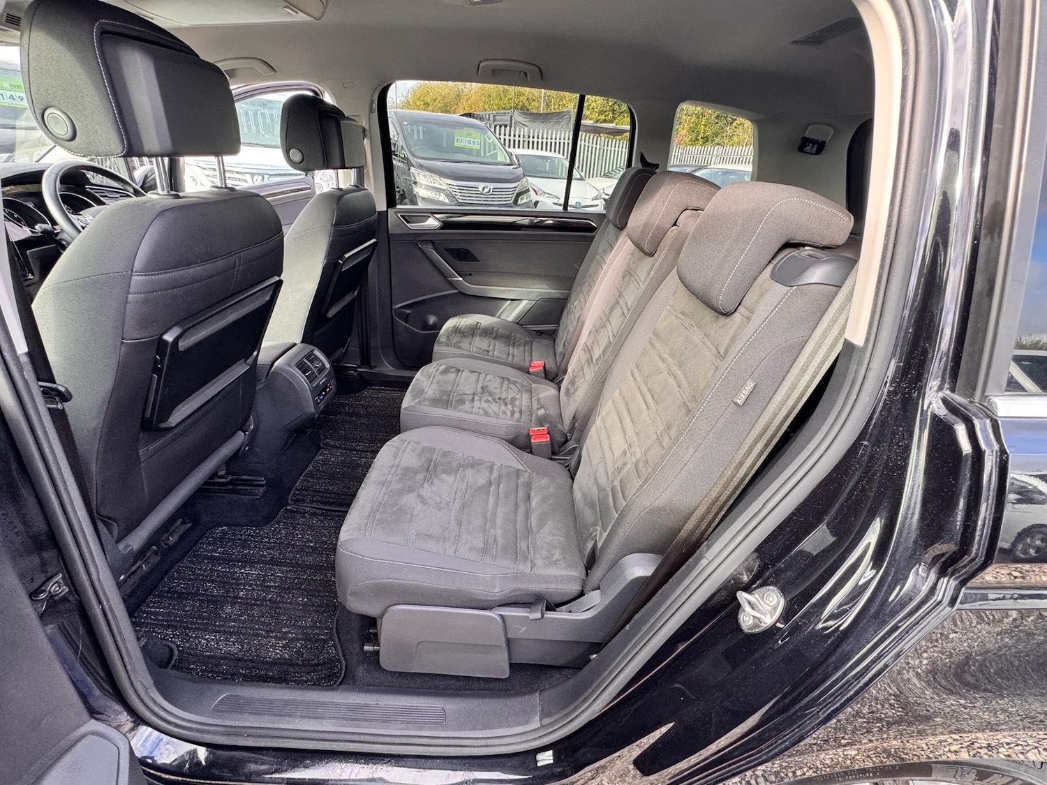 Used Volkswagen Touran 2016 for sale - 77179967: Photo 16