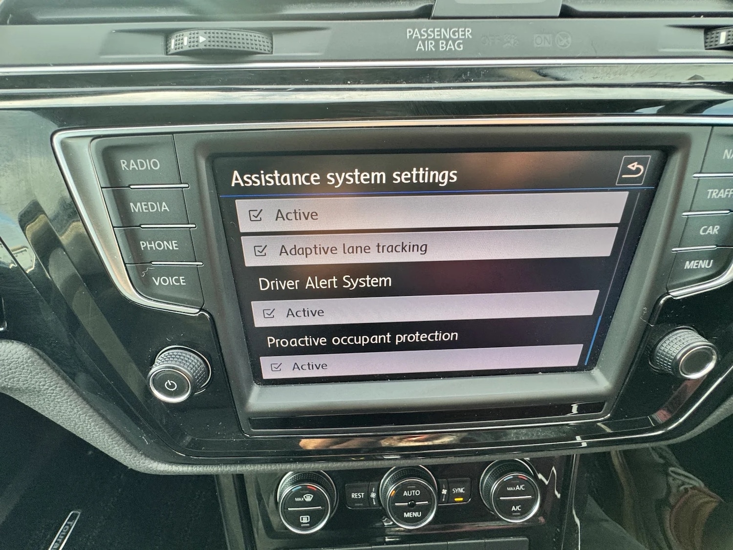 Used Volkswagen Touran 2016 for sale - 77179967: Photo 20