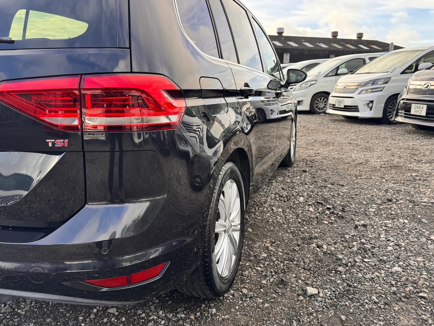 Used Volkswagen Touran 2016 for sale - 77179967: Photo 49