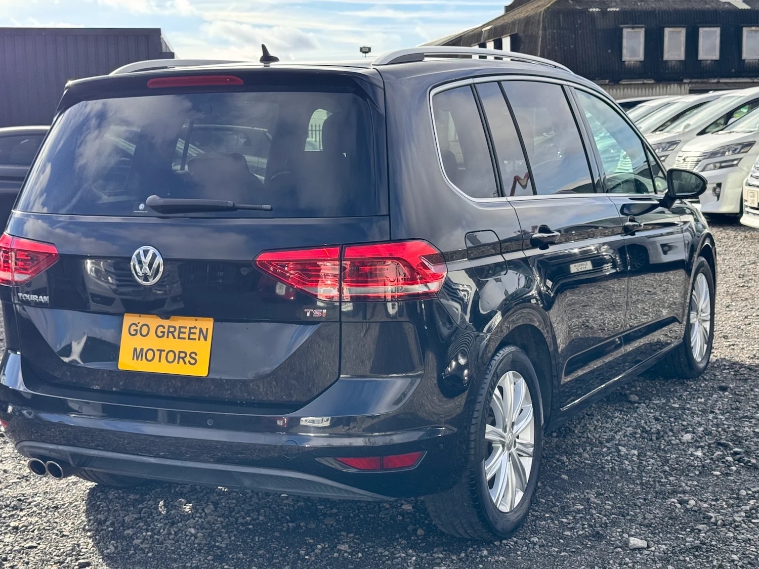 Used Volkswagen Touran 2016 for sale - 77179967: Photo 5