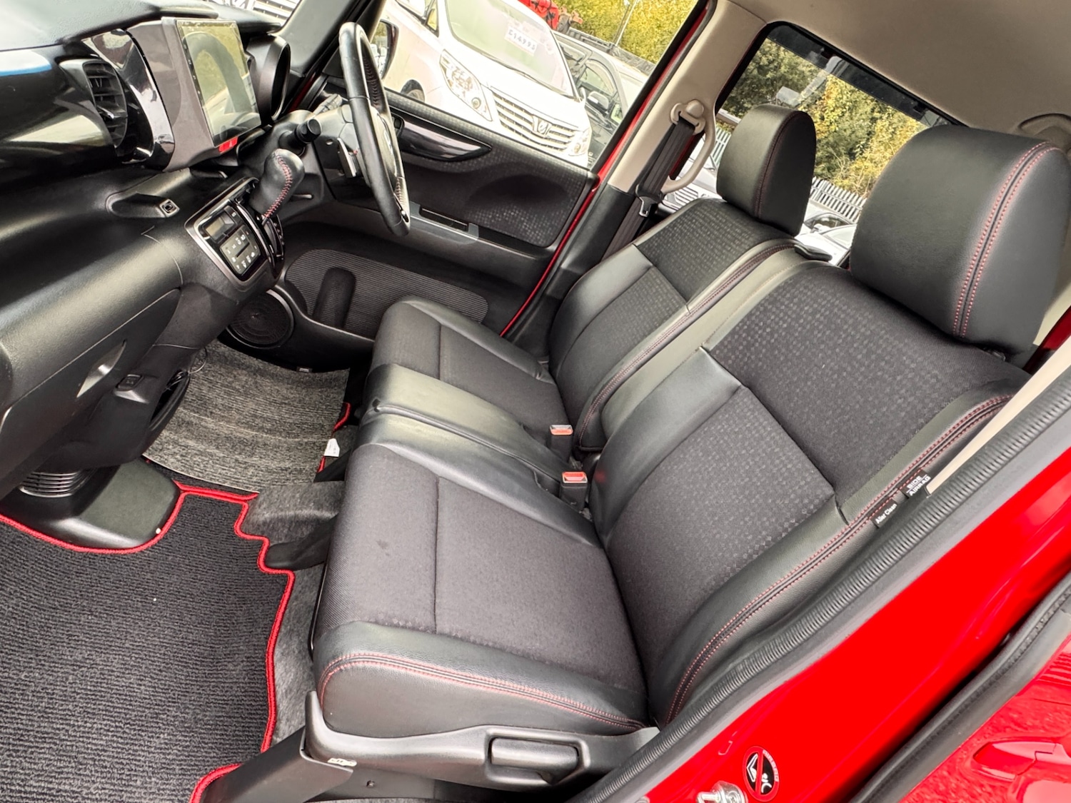 Used Honda N-Box 2015 for sale - 76265829: Photo 20