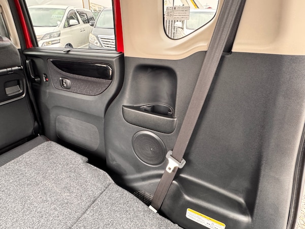 Used Honda N-Box 2015 for sale - 76265829: Photo 23