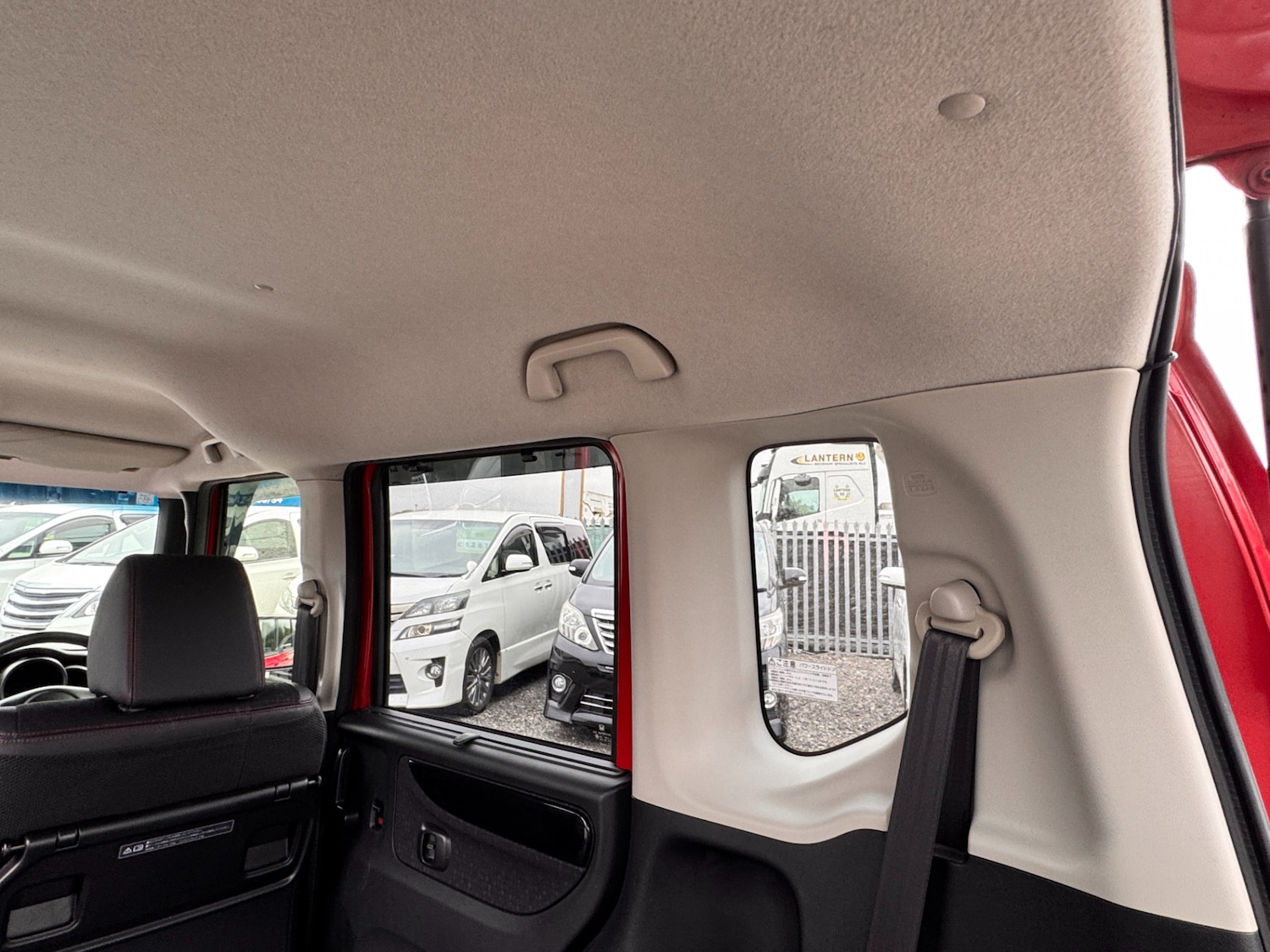 Used Honda N-Box 2015 for sale - 76265829: Photo 24