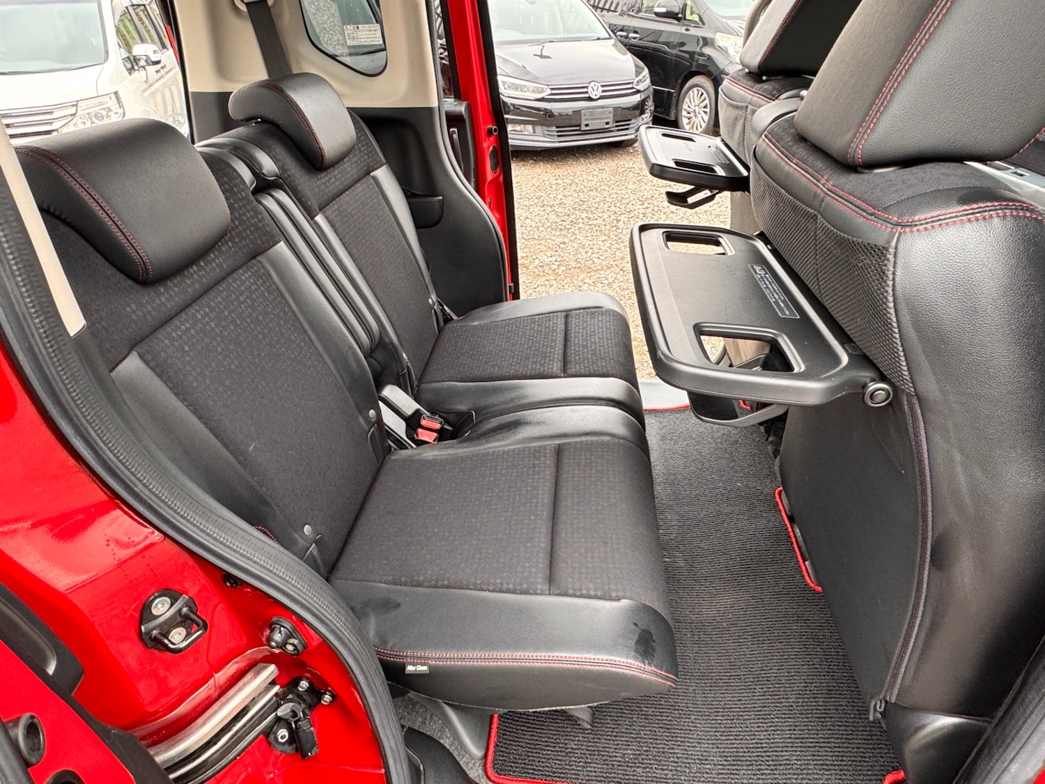 Used Honda N-Box 2015 for sale - 76265829: Photo 30