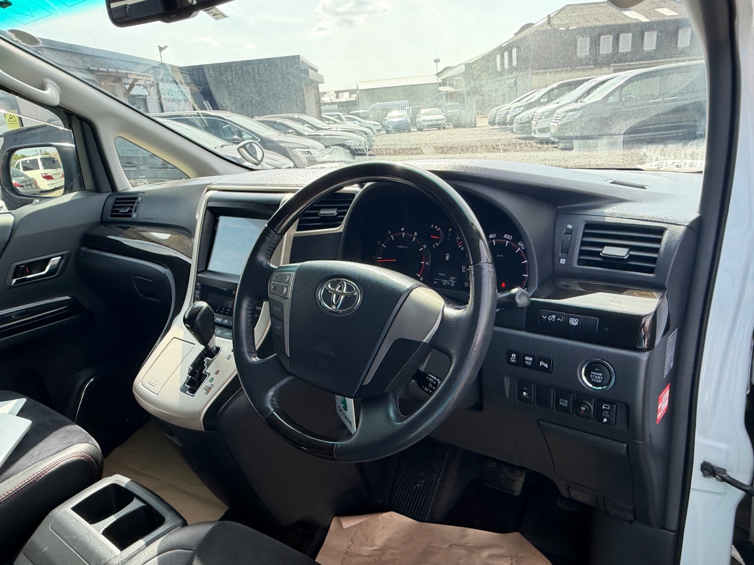 Used Toyota Vellfire 2013 for sale - 78176616: Photo 12