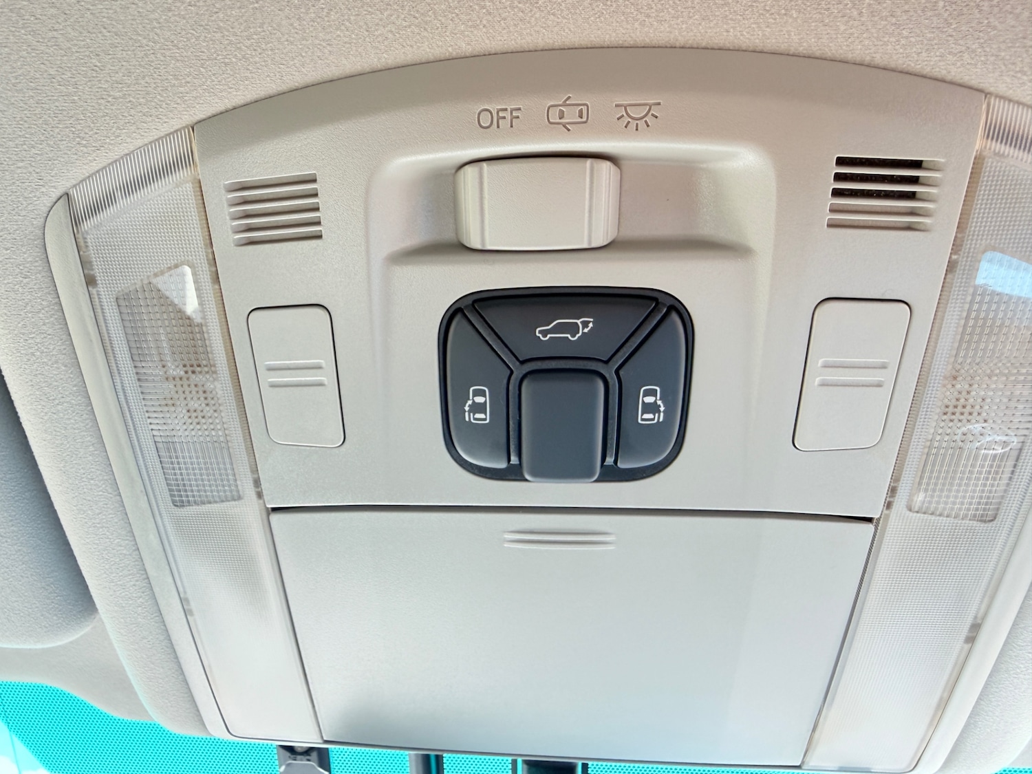 Used Toyota Vellfire 2013 for sale - 78176616: Photo 13