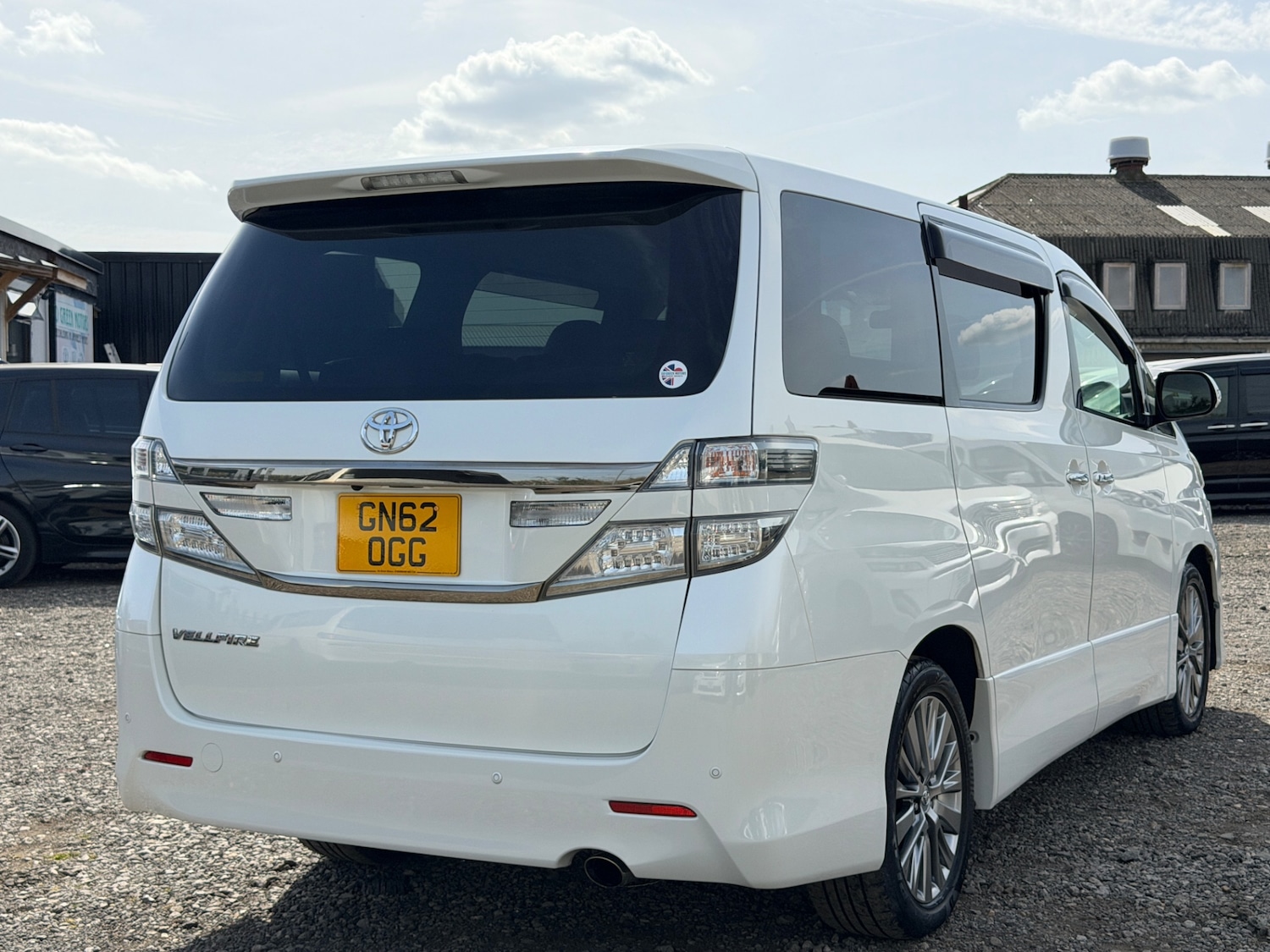 Used Toyota Vellfire 2013 for sale - 78176616: Photo 4