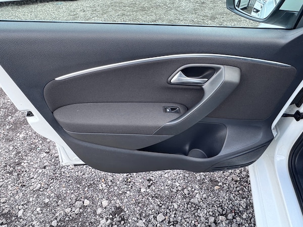 Used Volkswagen Polo 2015 for sale - 74377904: Photo 16