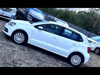 Used Volkswagen Polo 2015 for sale - 74377904: Photo