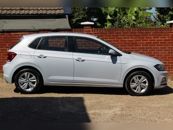 Used Volkswagen Polo 2019 for sale - 79506294: Photo