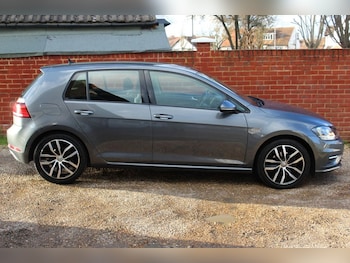 Used Volkswagen Golf 2019 for sale - 79089952: Photo