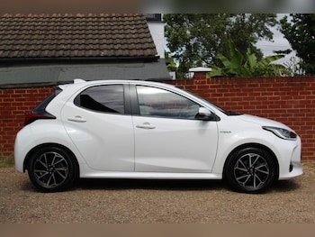 Used Toyota Yaris 2020 for sale - 79089470: Photo