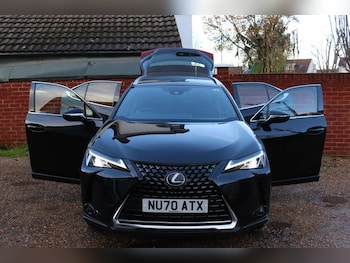 Used Lexus UX 2020 for sale - 79089937: Photo